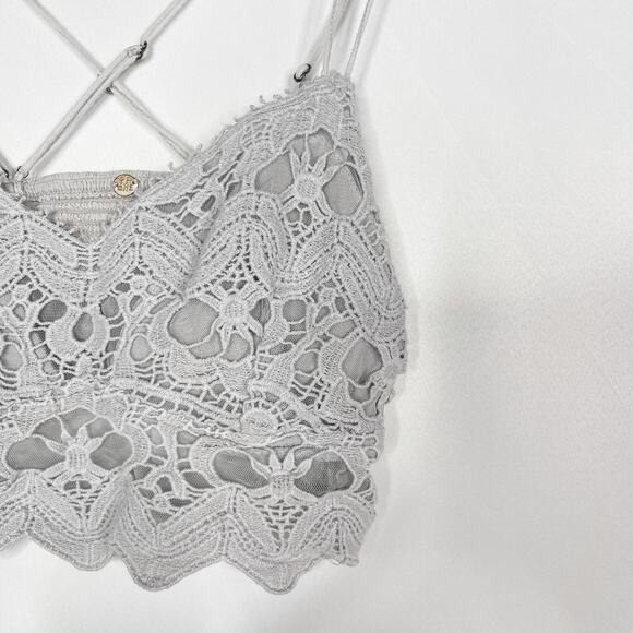 Free People One XSmall Gray Ilektra Bralette Lace Crochet Cropped Tank Straps - Picture 3 of 9